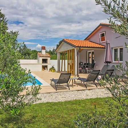 Natascha In Pamici - Haus Fuer 6 Personen Vila Žminj Exterior foto